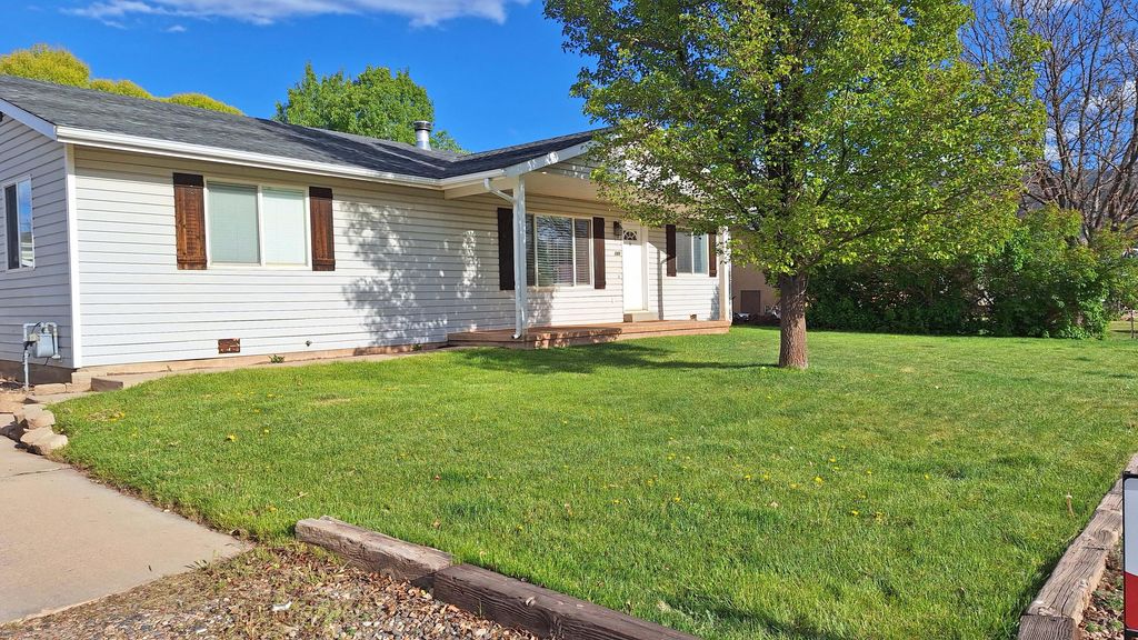 Photo of 180 N 850 W, Parowan, UT 84761 (MLS # 116021)