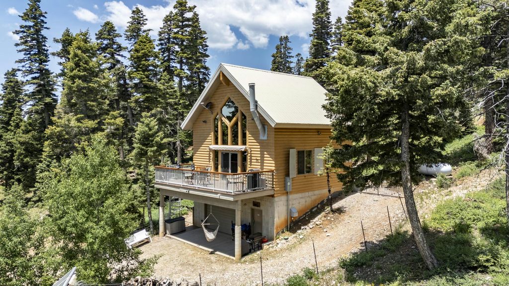 Photo of 5675 W Mountain Lion DR, Duck Creek Village, UT 84762 (MLS # 116460)