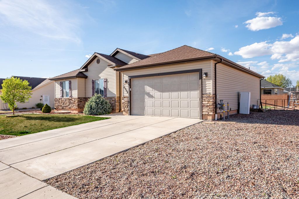 Photo of 4008 W 50 S, Cedar City, UT 84720 (MLS # 115648)