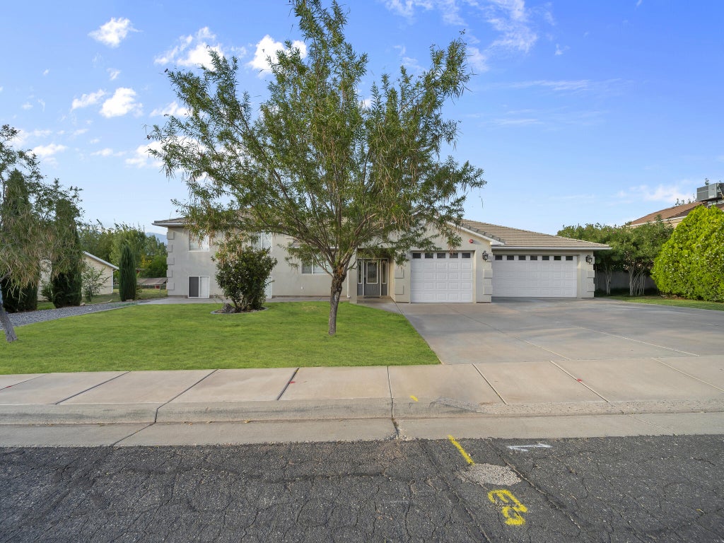 Photo of 380 W 400 N, La Verkin, UT 84745 (MLS # 118463)
