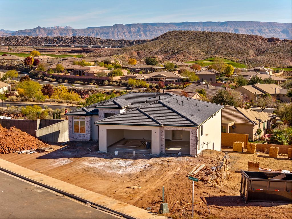 Photo of 1862 N Chapman DR, Washington, UT 84780 (MLS # 113267)