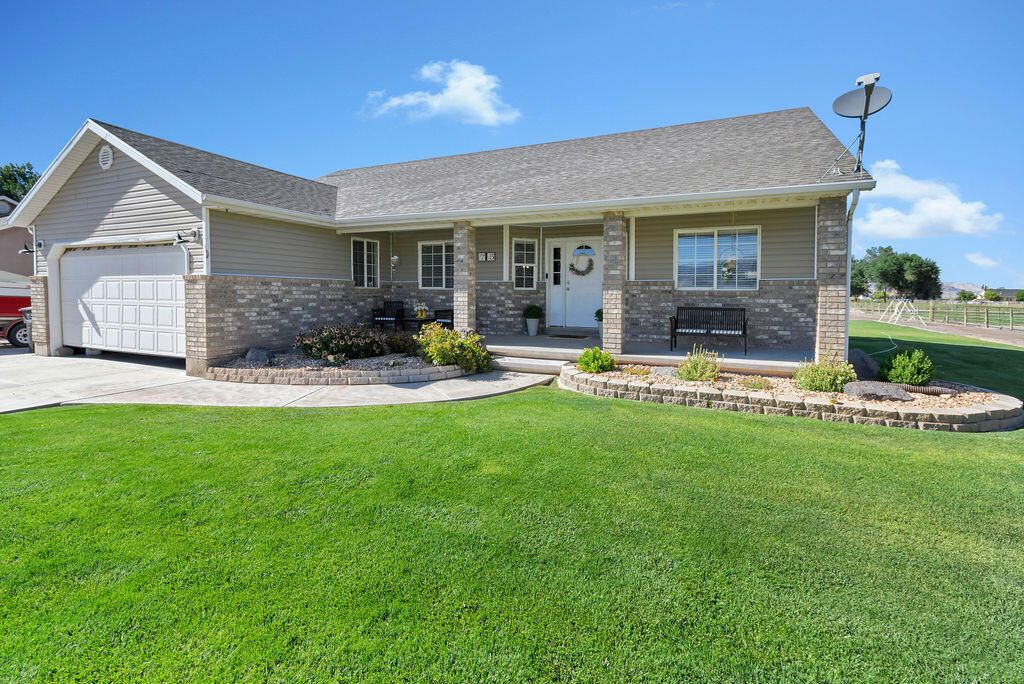 Photo of 75 E 100 S, Central Valley, UT 84754 (MLS # 115891)