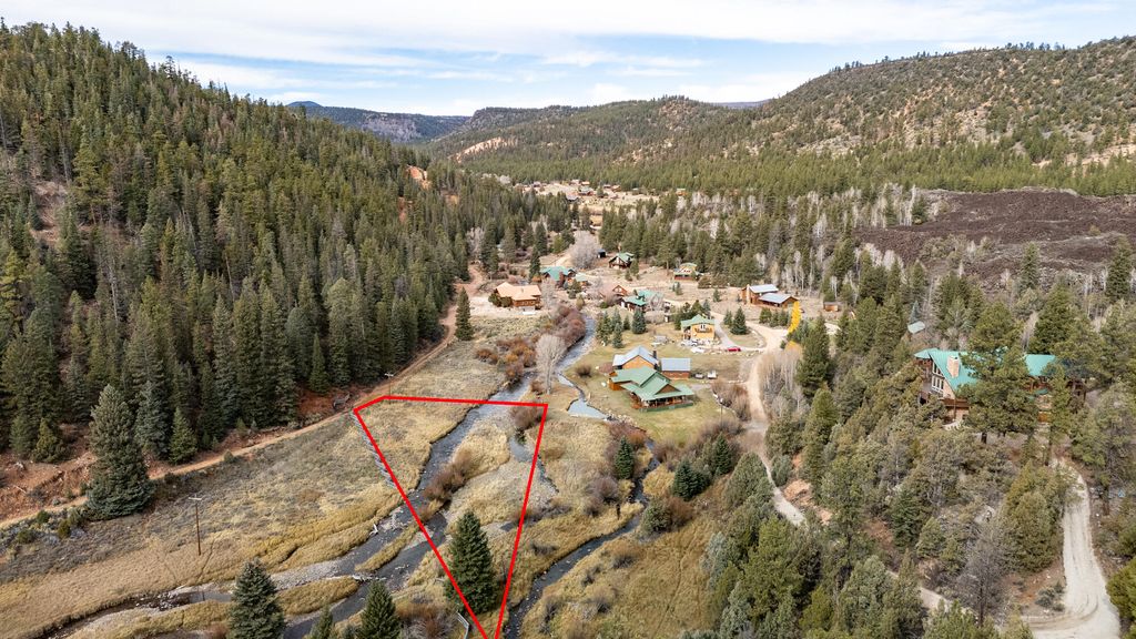 Photo of 1149 E Spring Hollow RD, Mammoth Creek, UT 84735 (MLS # 113659)