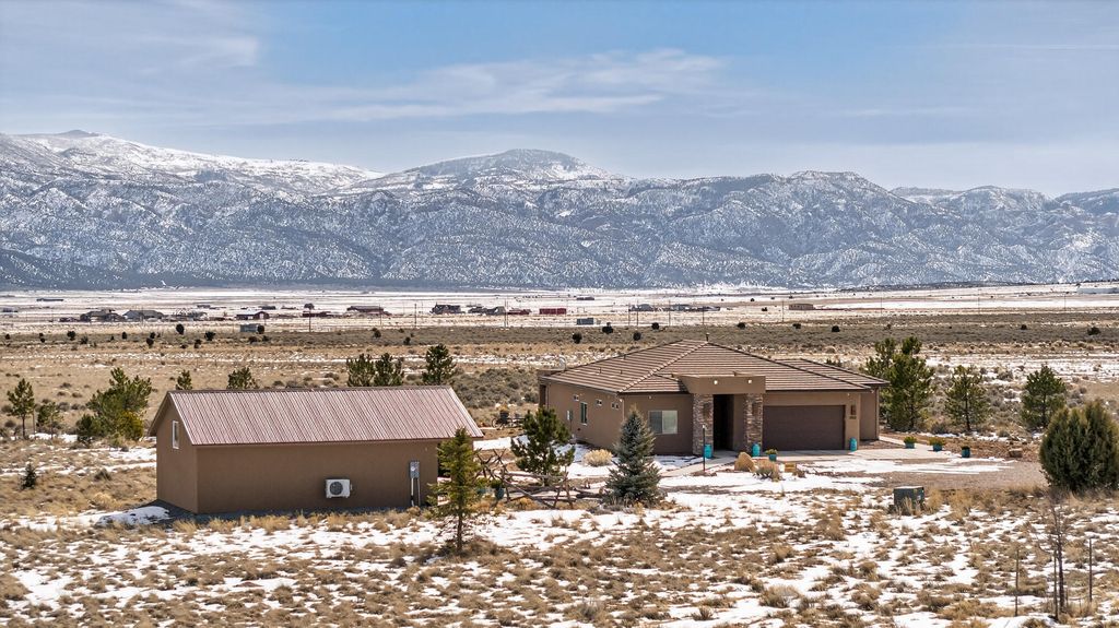 Photo of 2853 S 8800 W, Cedar City, UT 84720 (MLS # 114946)