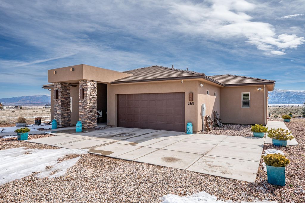 Photo of 2853 S 8800 W, Cedar City, UT 84720 (MLS # 114946)
