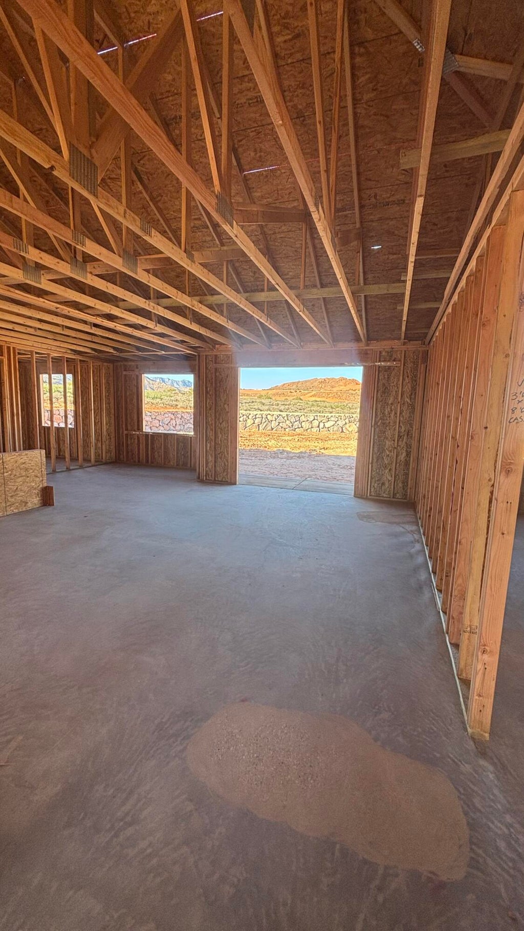 Photo of 594 N Silver Cliffs DR, Leeds, UT 84746 (MLS # 118615)