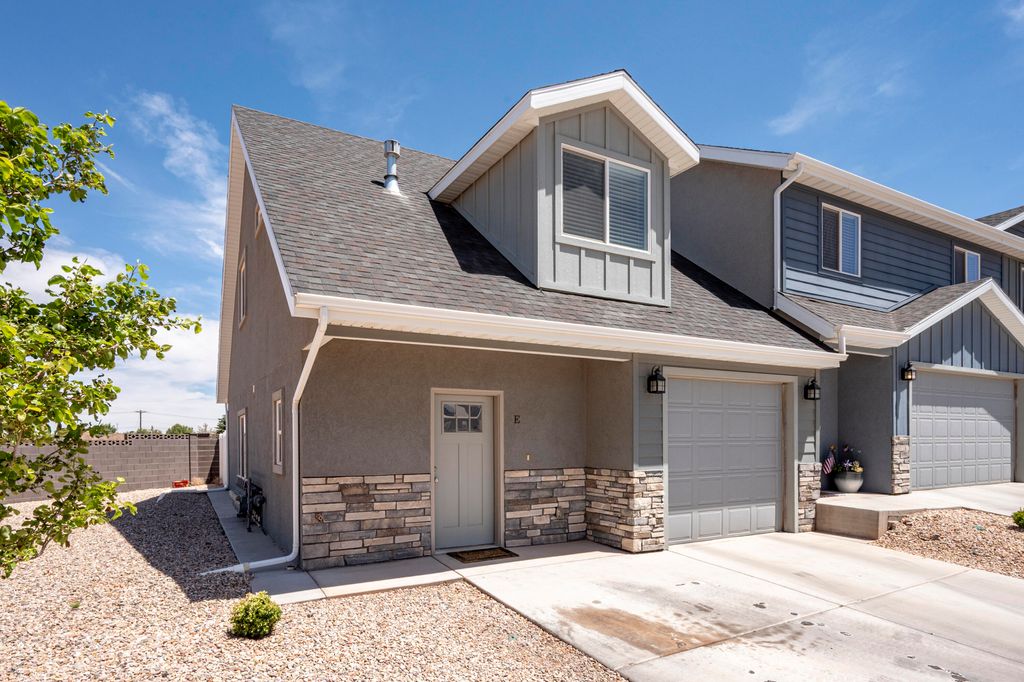 Photo of 1510 W Topaz DR #E, Cedar City, UT 84720 (MLS # 116705)