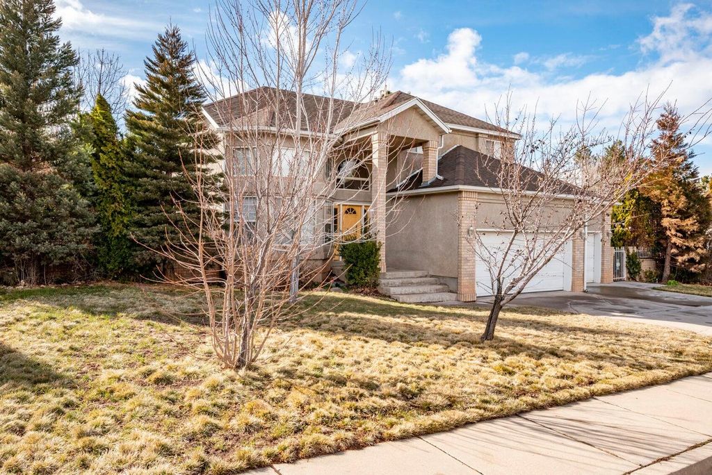 Photo of 734 S 1100 W, Cedar City, UT 84720 (MLS # 112919)
