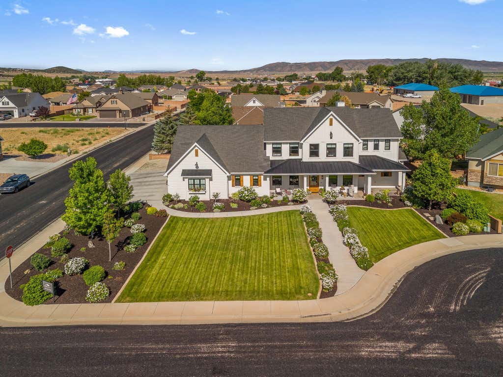 Photo of 270 S 1025 W, Parowan, UT 84761 (MLS # 116941)
