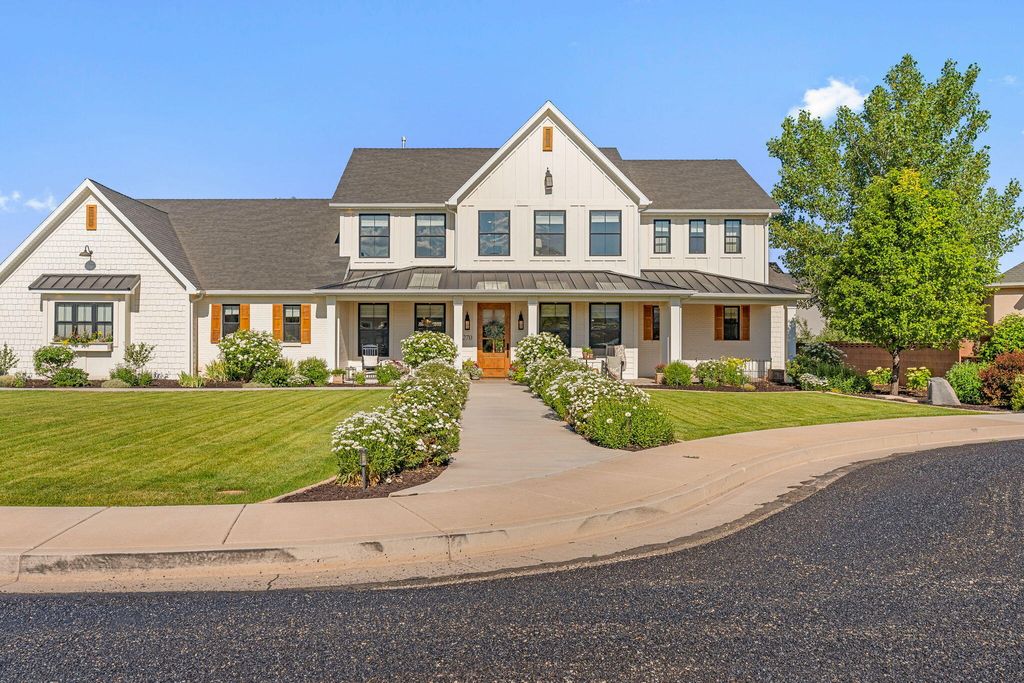 Photo of 270 S 1025 W, Parowan, UT 84761 (MLS # 116941)