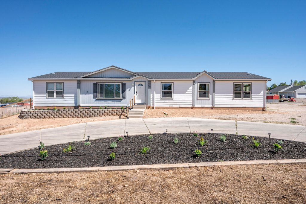Photo of 1637 E Midvalley Rd Rd, Enoch, UT 84721 (MLS # 115836)