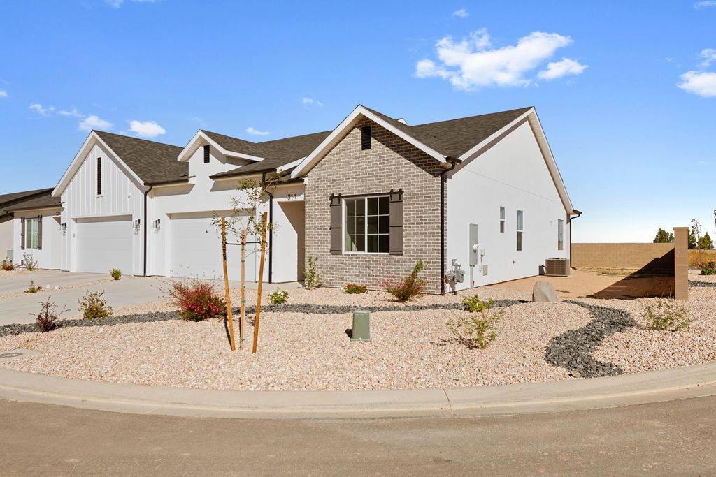 Photo of 314 W Rosie LP, Cedar City, UT 84721 (MLS # 115700)