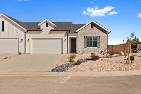 Photo of 314 W Rosie LP, Cedar City, UT 84721 (MLS # 115700)