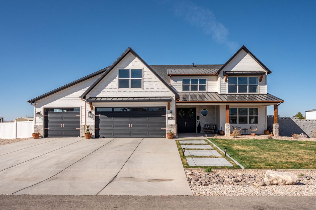 Photo of 2342 W 3750 N, Cedar City, UT 84721 (MLS # 115415)