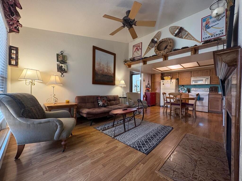 Photo of 150 W Ridge View St #235 St, Brian Head, UT 84719 (MLS # 113309)