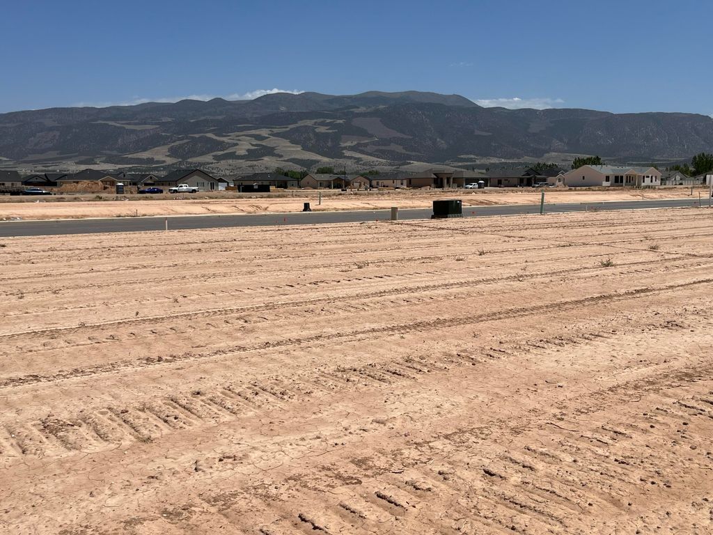 Photo of 5107 N 75 E, Enoch, UT 84721 (MLS # 116318)