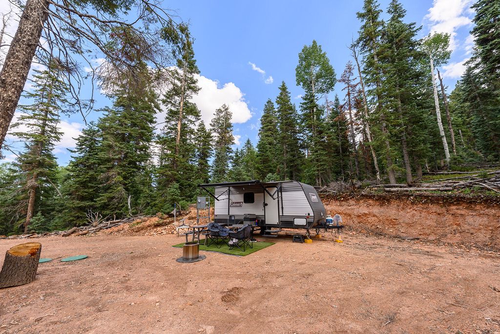 Photo of 1165 W Shale Circle Cir, Duck Creek Village, UT 84762 (MLS # 112790)