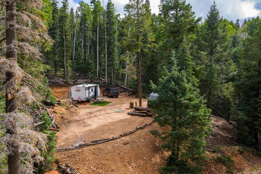 Photo of 1165 W Shale Circle Cir, Duck Creek Village, UT 84762 (MLS # 112790)