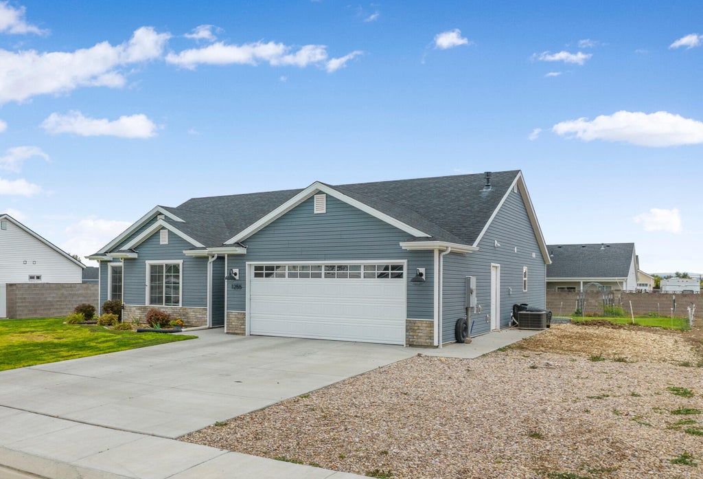 Photo of 1255 E Southern Homestead Blvd, Enoch, UT 84721 (MLS # 118549)