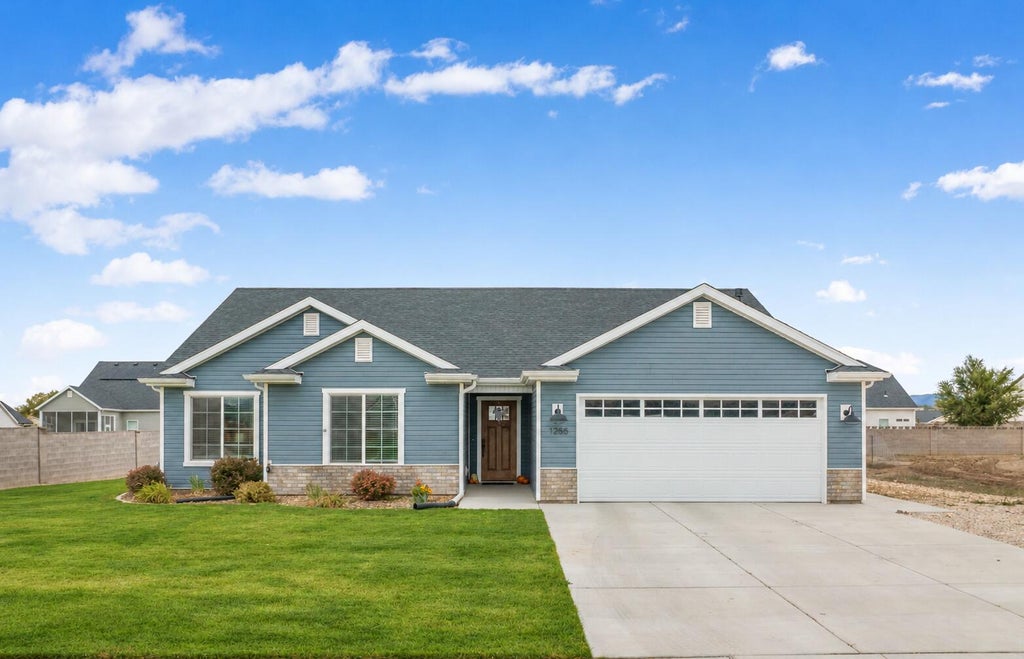 Photo of 1255 E Southern Homestead Blvd, Enoch, UT 84721 (MLS # 118549)