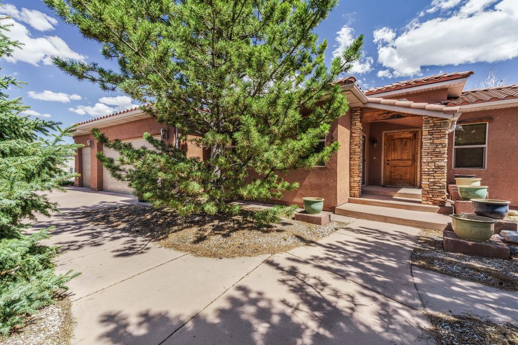 Photo of 1059 S Ridge RD, Cedar City, UT 84720 (MLS # 111089)
