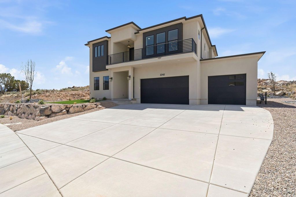 Photo of 2242 S 2925 ST W, Cedar City, UT 84720 (MLS # 116207)