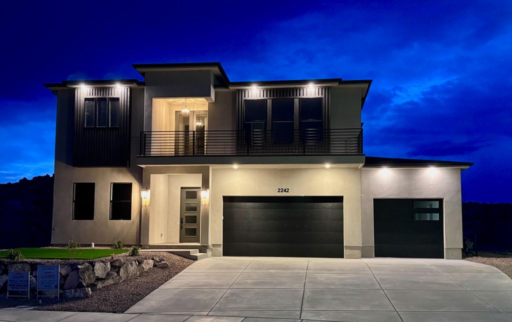 Photo of 2242 S 2925 ST W, Cedar City, UT 84720 (MLS # 116207)