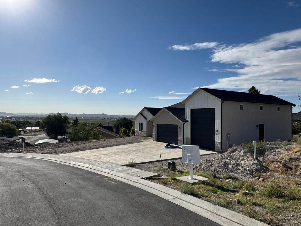 Photo of 1799 E 5250 N, Enoch, UT 84721 (MLS # 111366)