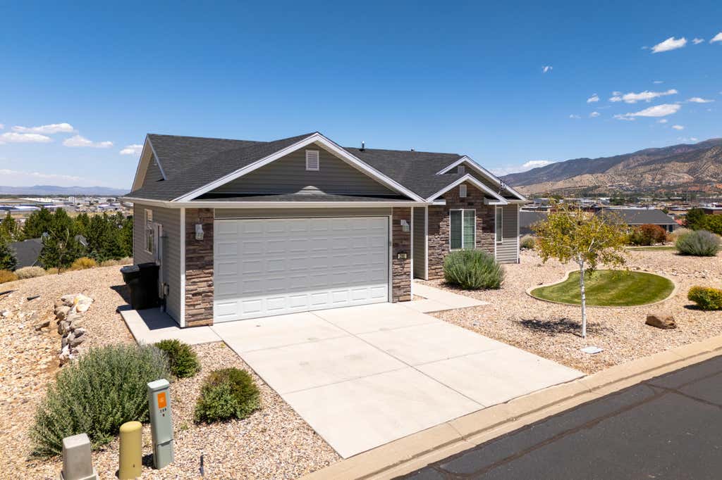 Photo of 286 N Pachea Trail, Cedar City, UT 84720 (MLS # 117093)