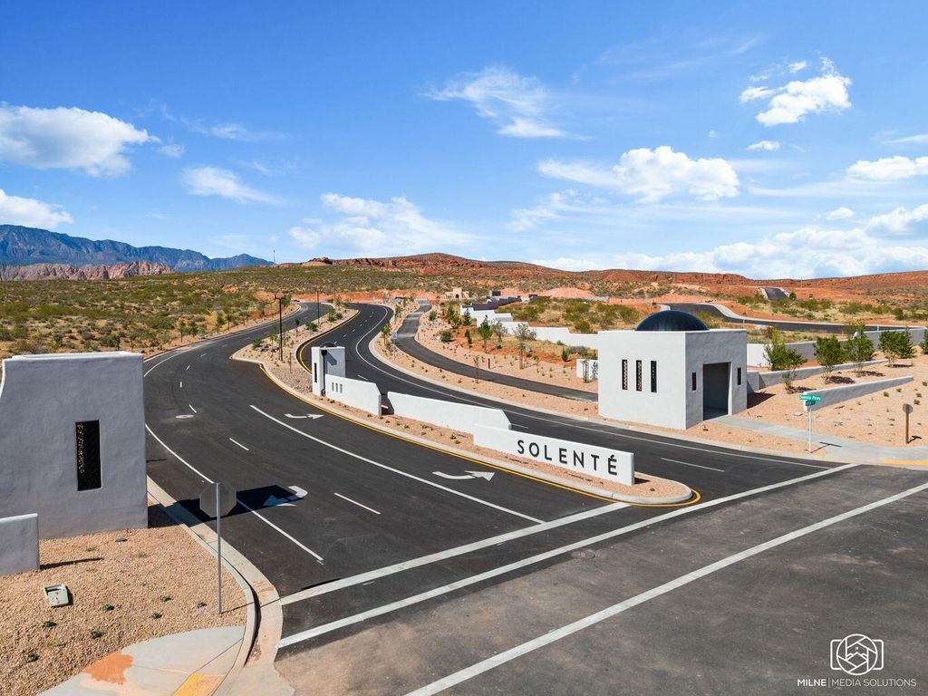 Photo of 1327 N Lozano RD #102, Washington, UT 84780 (MLS # 110438)