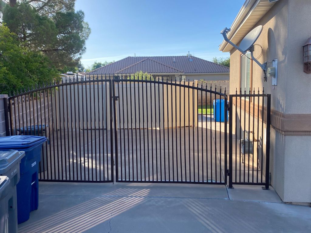 Photo of 2714 Cove CIR, Santa Clara, UT 84765 (MLS # 113224)