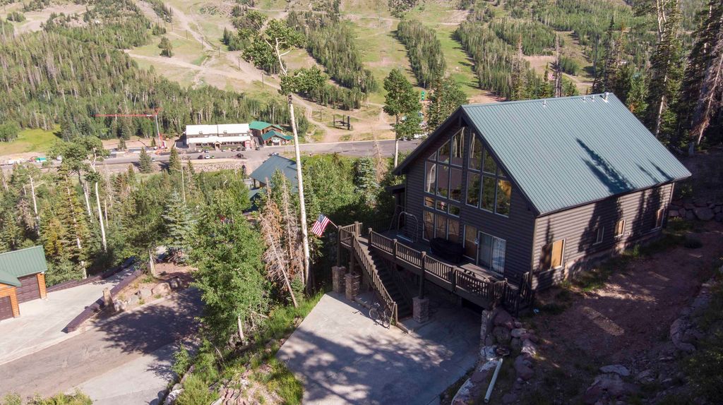 Photo of 244 W Pine Hurst ST, Brian Head, UT 84719 (MLS # 116011)