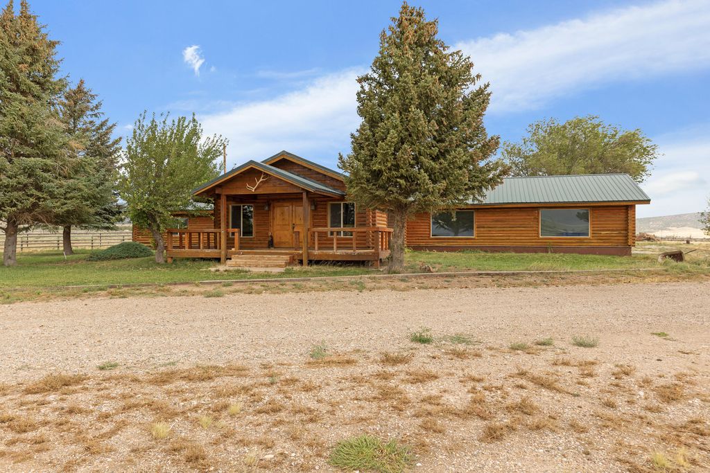 Photo of 8592 W 2200 S, Cedar City, UT 84721 (MLS # 112731)
