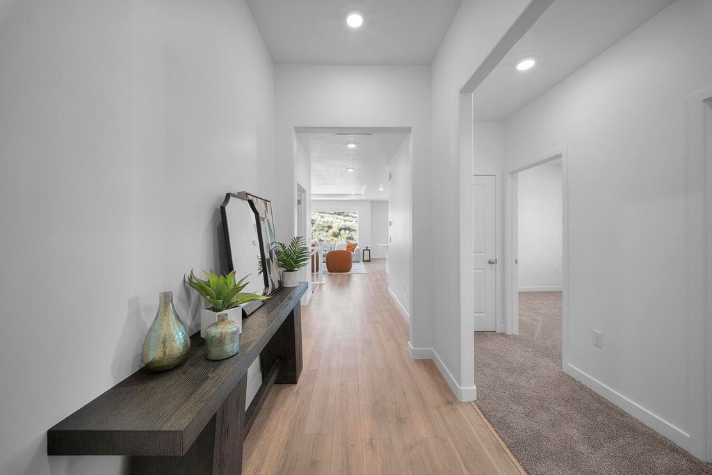 Photo of 639 S Foundation Trail #106, Cedar City, UT 84720 (MLS # 115904)