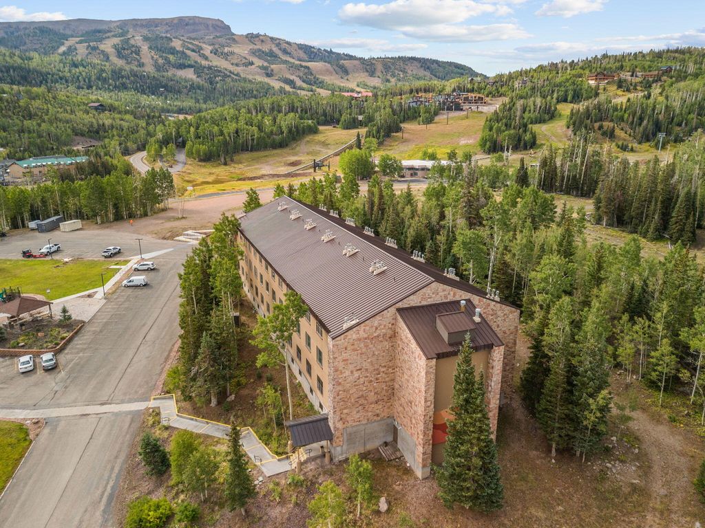 Photo of 223 Hunter Ridge Dr #1300, 1310, 2314,, Brian Head, UT 84719 (MLS # 113012)