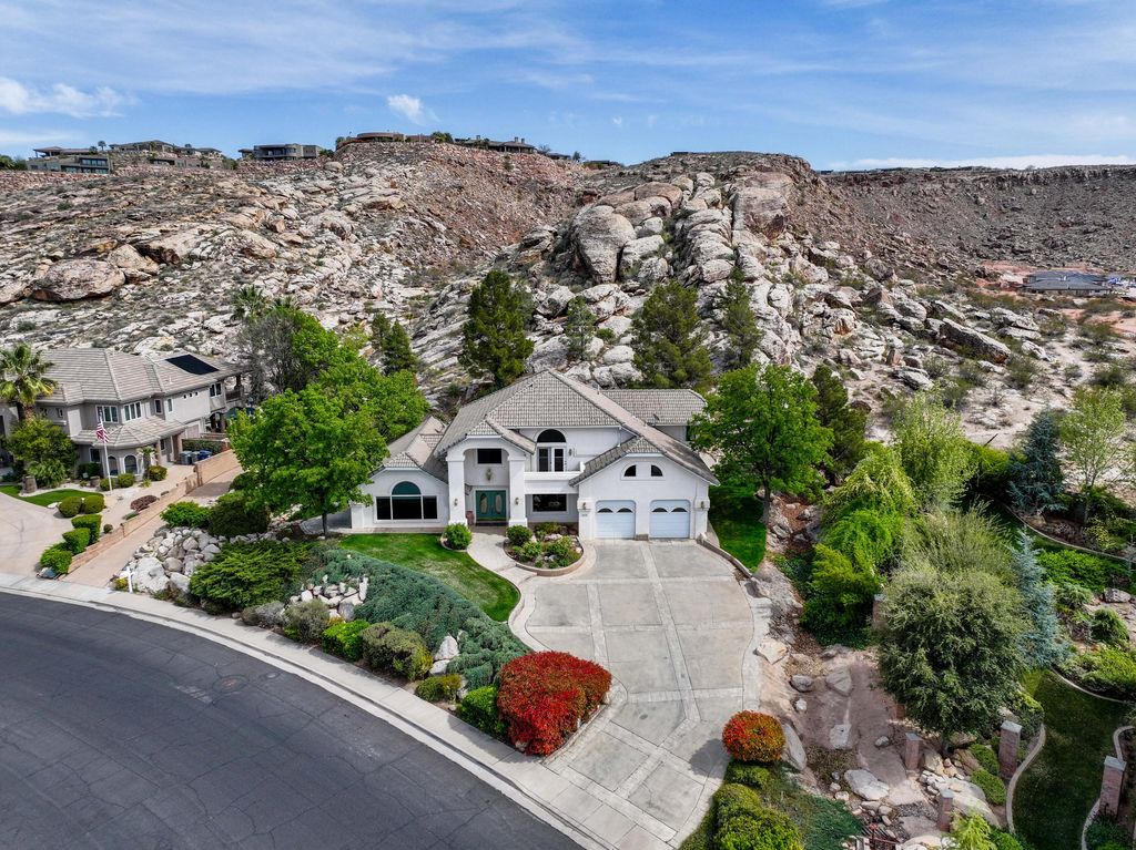 Photo of 1556 E Boulder Springs RD, Saint George, UT 84790 (MLS # 113145)