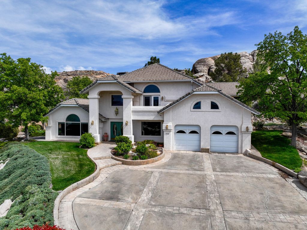 Photo of 1556 E Boulder Springs RD, Saint George, UT 84790 (MLS # 113145)