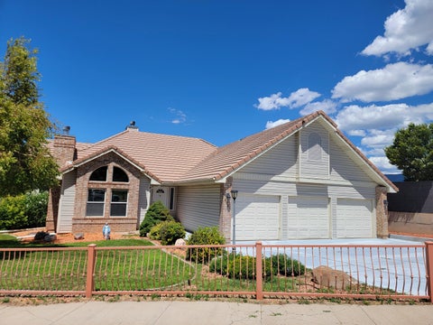 Photo of 606 W Greens Lake DR, Cedar City, UT 84720 (MLS # 117435)