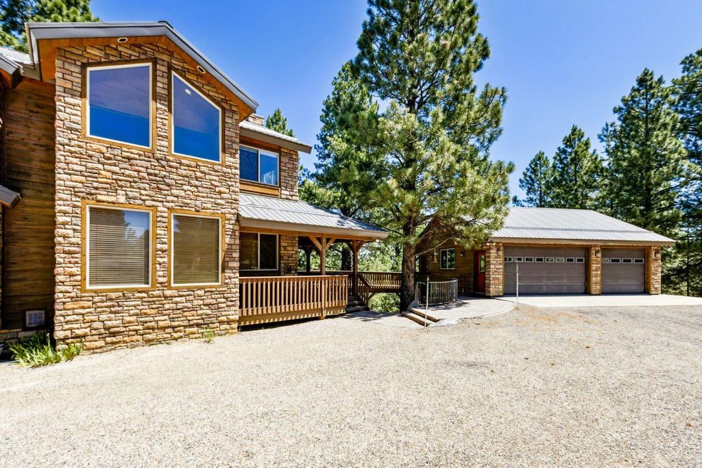 Photo of 2770 N Dead Horse LP, Duck Creek Village, UT 84762 (MLS # 113099)