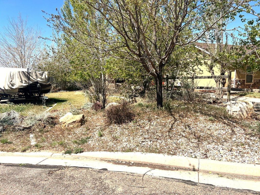 Photo of 38 Aspen Cove Unit 3, Parowan, UT 84761 (MLS # 115798)
