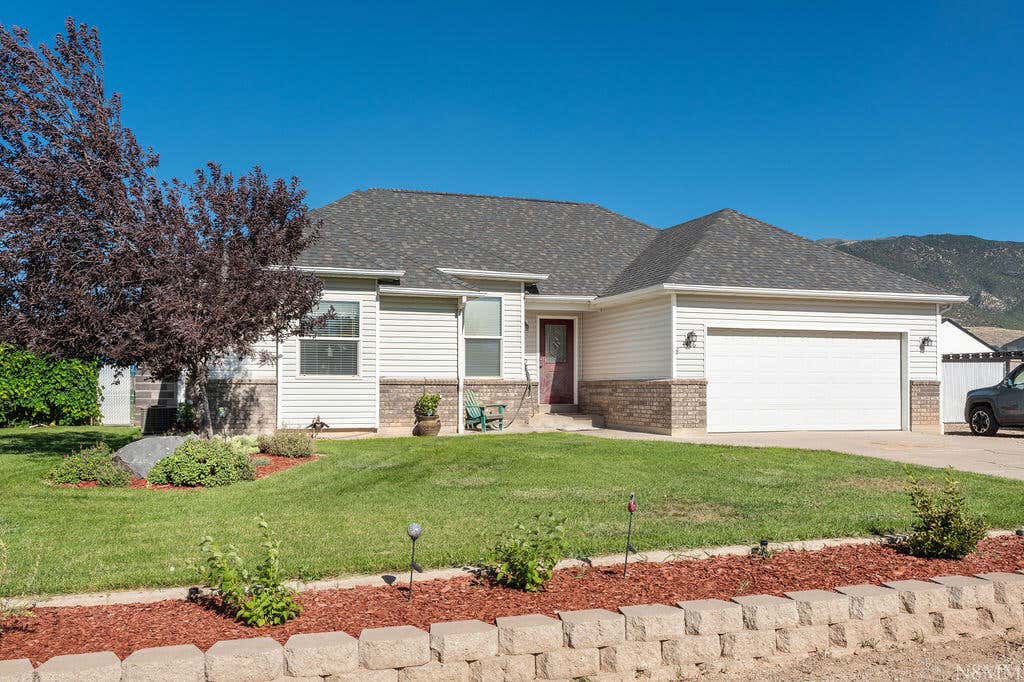 Photo of 4426 Utah Trail, Enoch, UT 84721 (MLS # 117568)