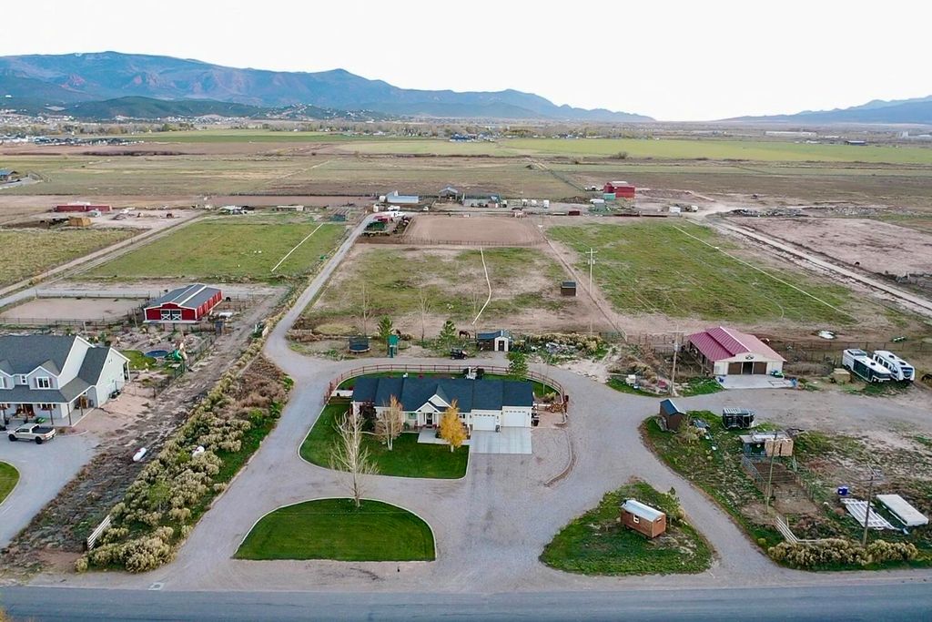 Photo of 4257 W 1600 N, Cedar City, UT 84720 (MLS # 113805)