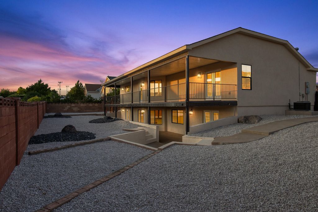 Photo of 808 S 1750 W, Cedar City, UT 84720 (MLS # 111890)