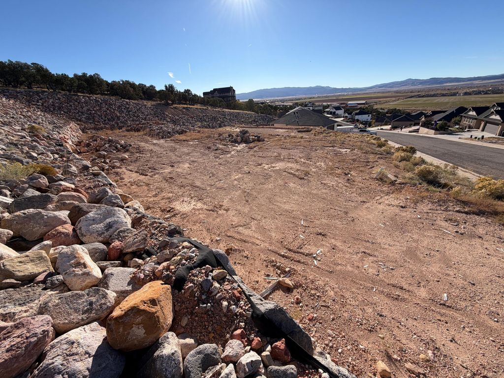 Photo of 3271 W Kingsbury DR, Cedar City, UT 84720 (MLS # 113723)