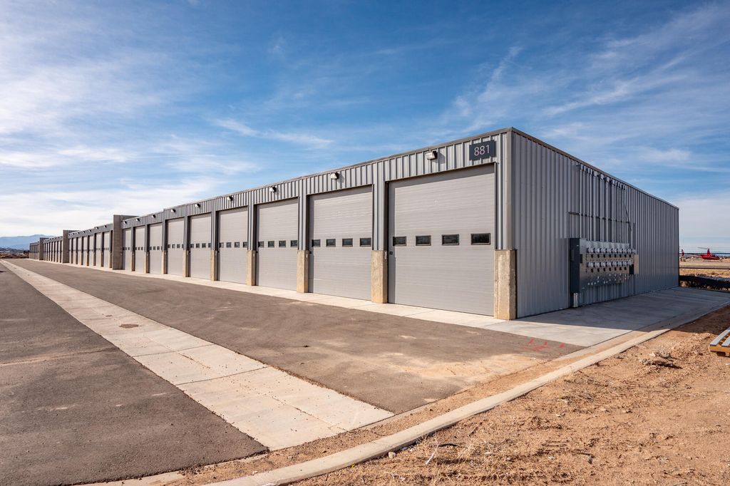 Photo of 881 N Aviation Way #Unit 323, Cedar City, UT 84721 (MLS # 112178)