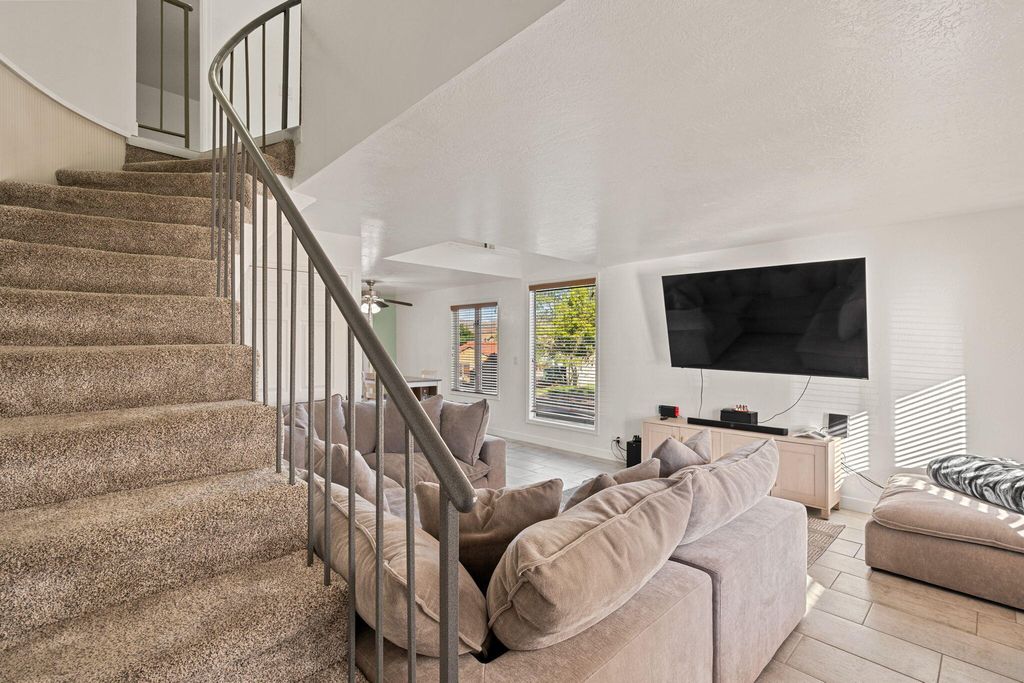 Photo of 1330 W Indian Hills Dr #1, Saint George, UT 84770 (MLS # 115595)