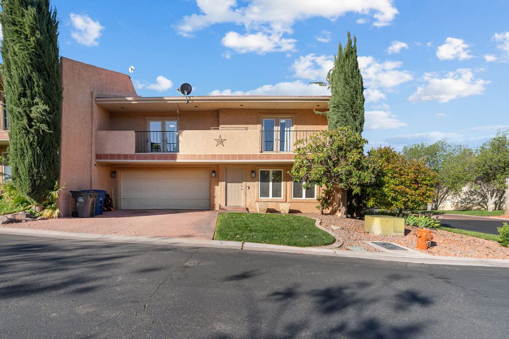 Photo of 1330 W Indian Hills Dr #1, Saint George, UT 84770 (MLS # 115595)