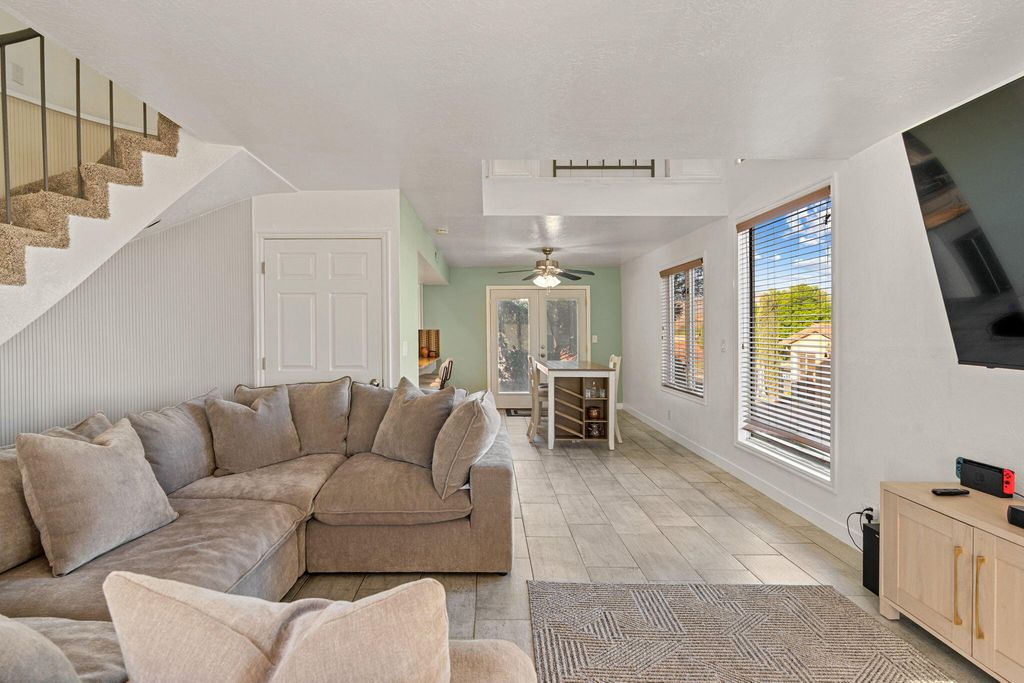 Photo of 1330 W Indian Hills Dr #1, Saint George, UT 84770 (MLS # 115595)