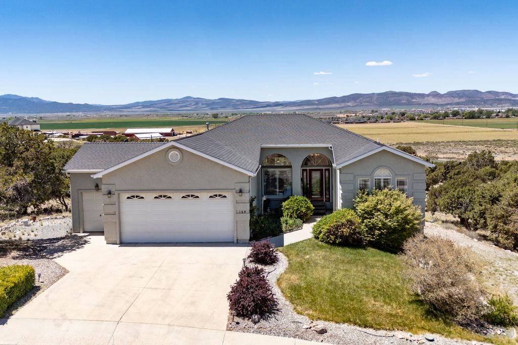 Photo of 164 S Chaparral DR, Cedar City, UT 84720 (MLS # 116259)