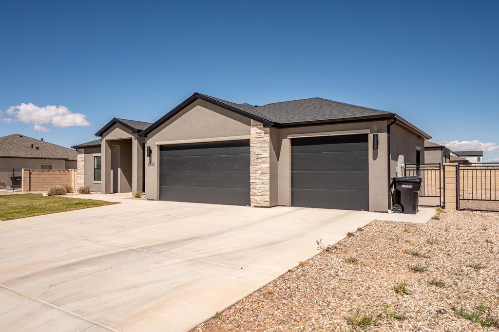 Photo of 4552 W 250 N, Cedar City, UT 84720 (MLS # 115565)